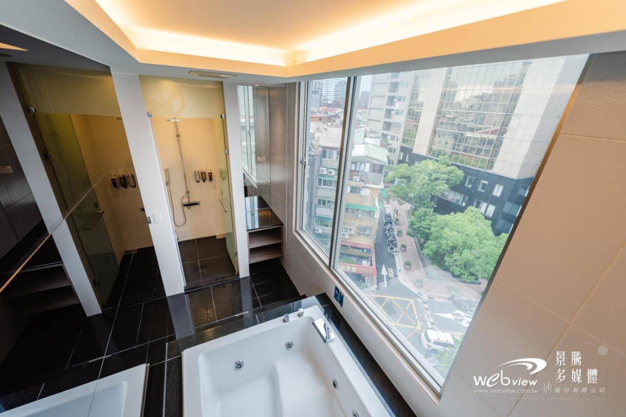 玩行旅台北館 Hotel Taipei Exterior photo