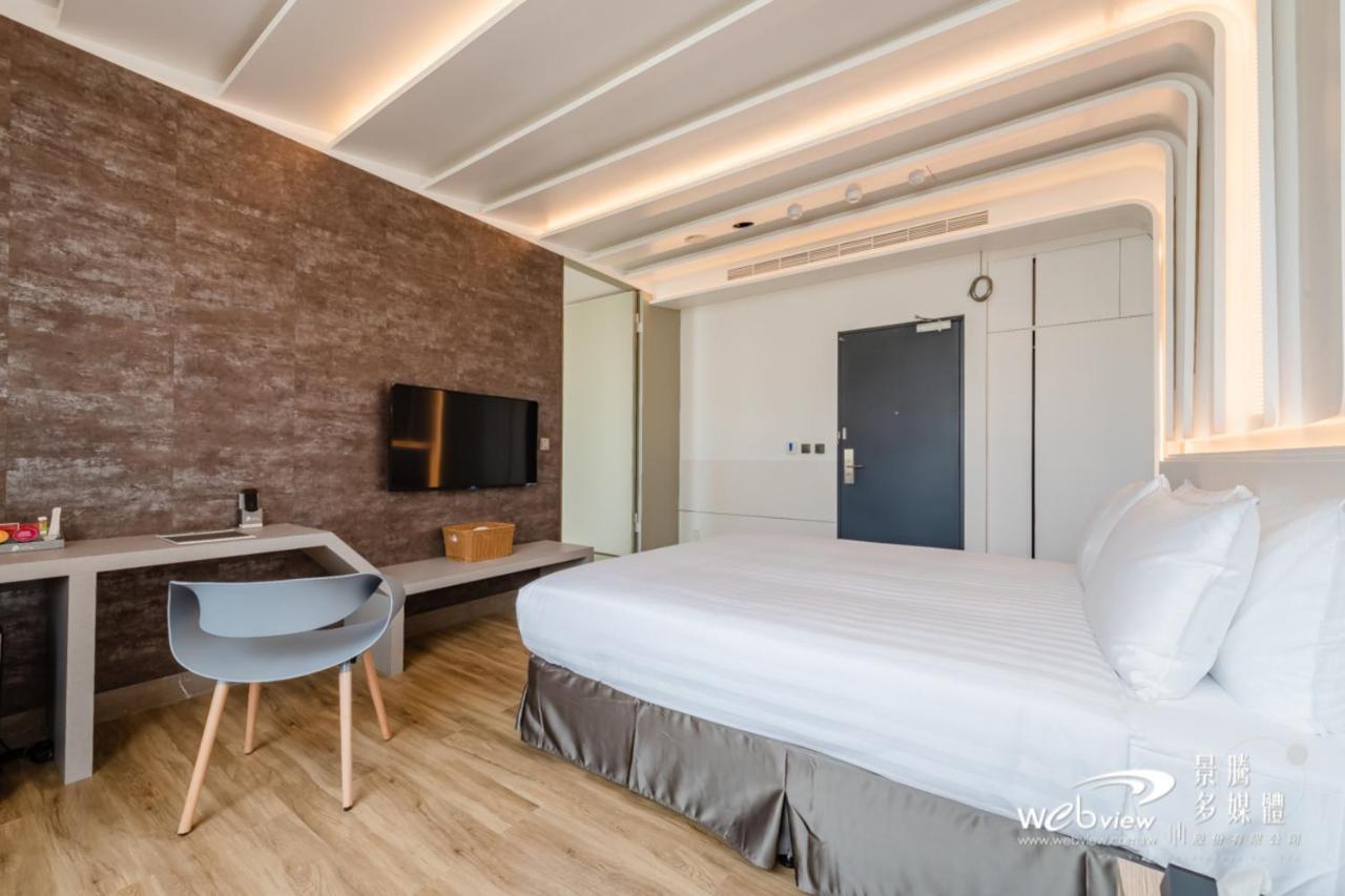 玩行旅台北館 Hotel Taipei Exterior photo