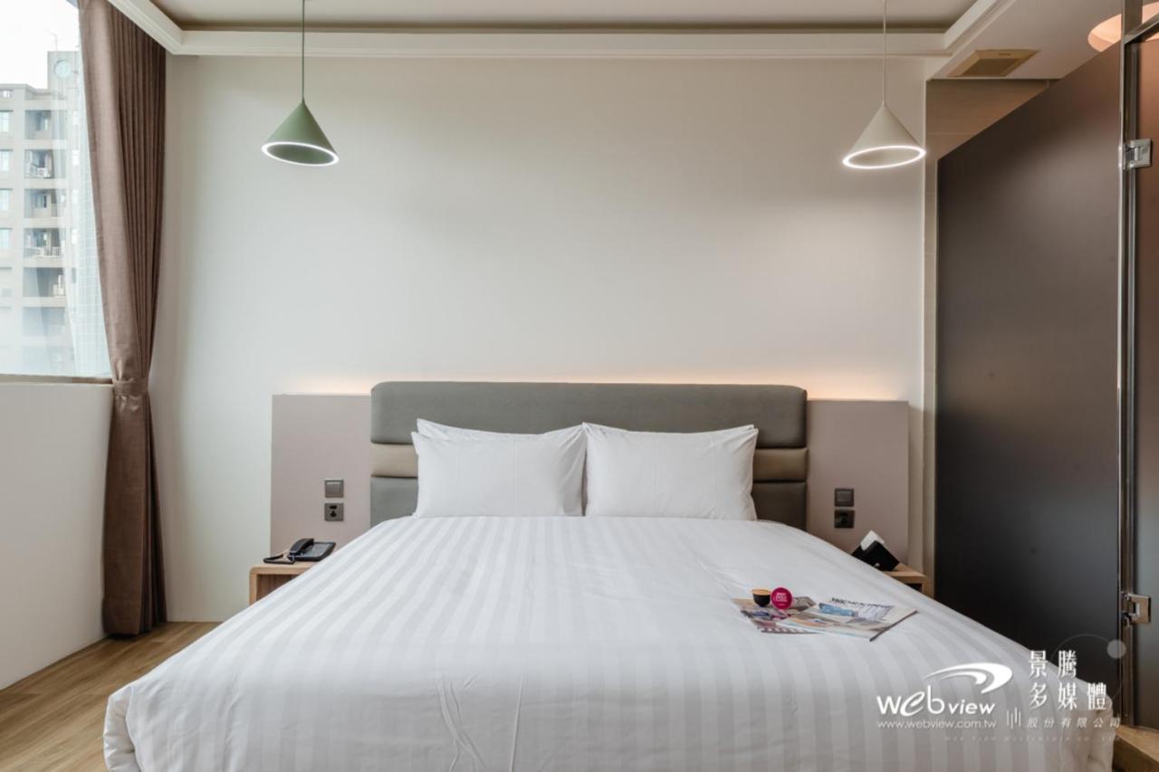 玩行旅台北館 Hotel Taipei Exterior photo