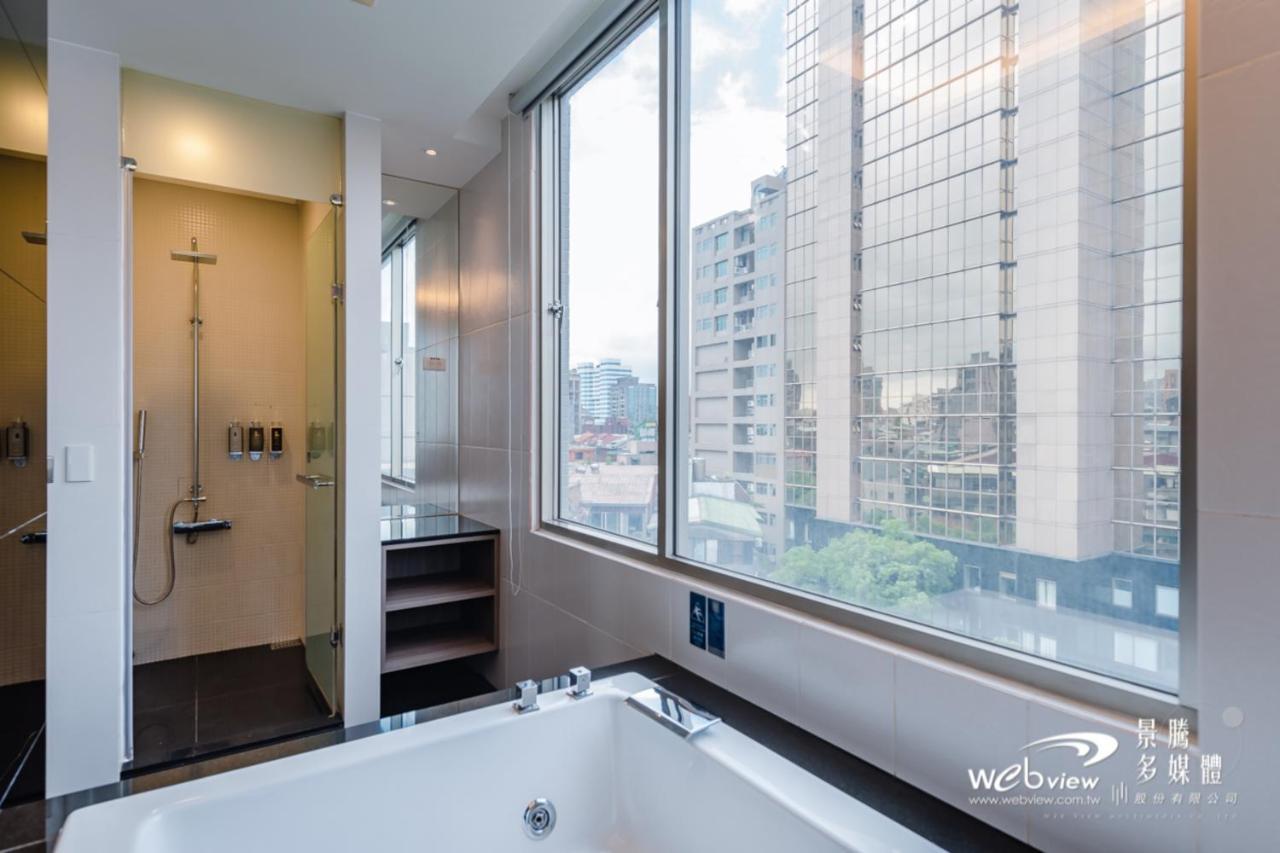 玩行旅台北館 Hotel Taipei Exterior photo